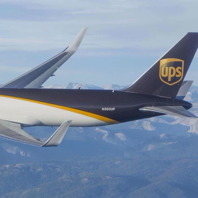 Usługi konsolidacji frachtu drogowego i oceanicznego Transport UPS Air Cargo Integration Z Chin do Grecji Duży ładunek