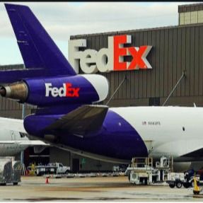 Fracht od drzwi do drzwi Wysyłka międzynarodowa Chiny Szanghaj do Arabii Saudyjskiej Fedex Delivery Express Logistics